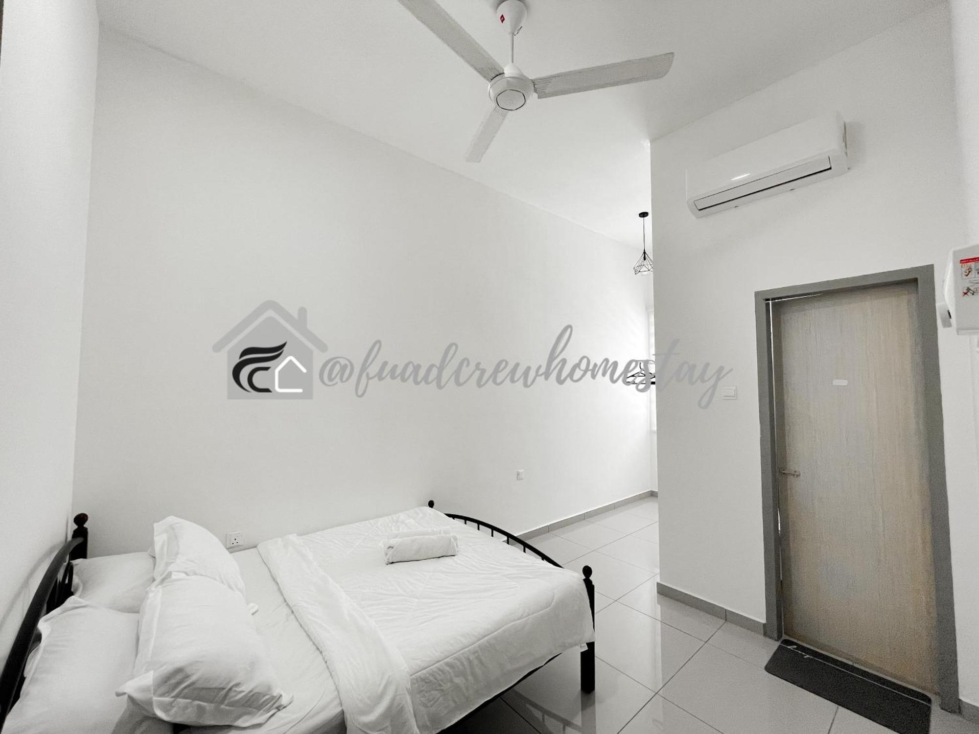 Jitra 4-Bedroom Home 10 Pax Wifi Netflix Holiday home *